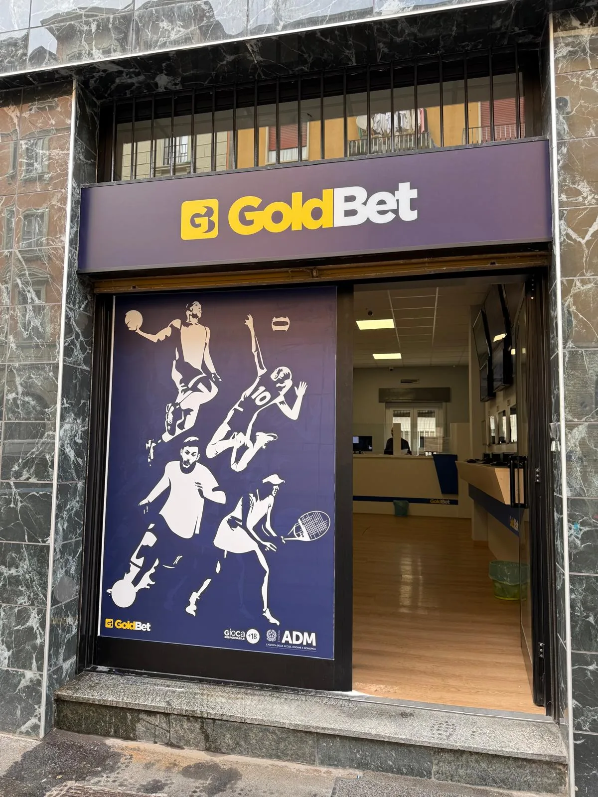 Esterno punto vendita Goldbet Milano Affori in Via Privata Don Bartolomeo Grazioli 3
